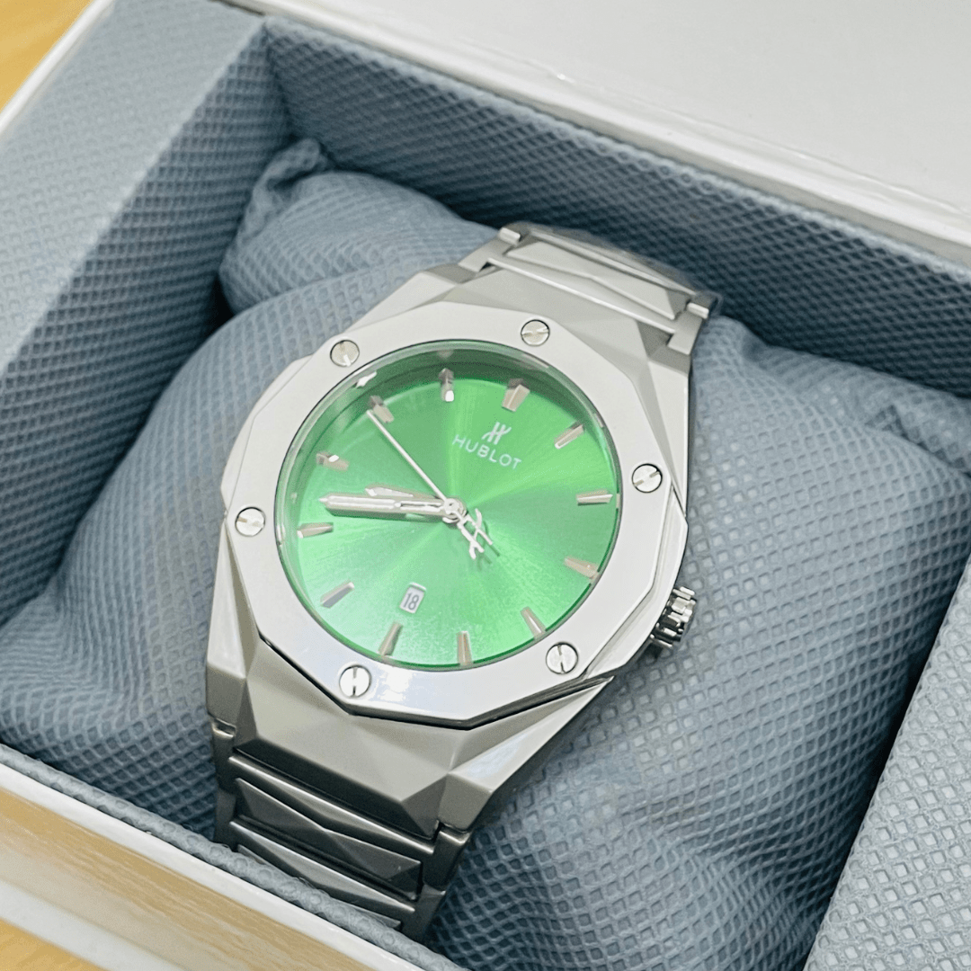 HB Premium Watch - Luxury Diamond Cut Chain - Green Dial