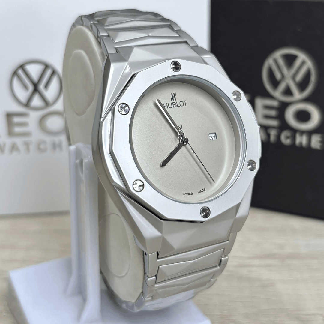 Hublot Premium Plain Dial Watch - Luxury Diamond Cut Chain - Silver beige Dial