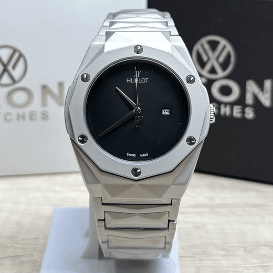 Hublot Premium Plain Dial Watch - Luxury Diamond Cut Chain - Black Dial