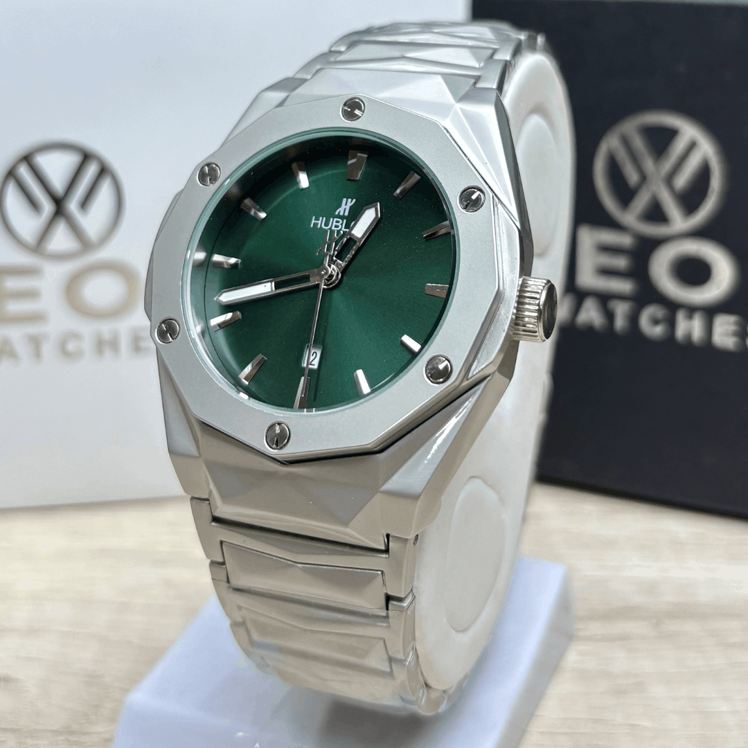 Hublot Premium Watch - Luxury Diamond Cut Chain - Green Dial