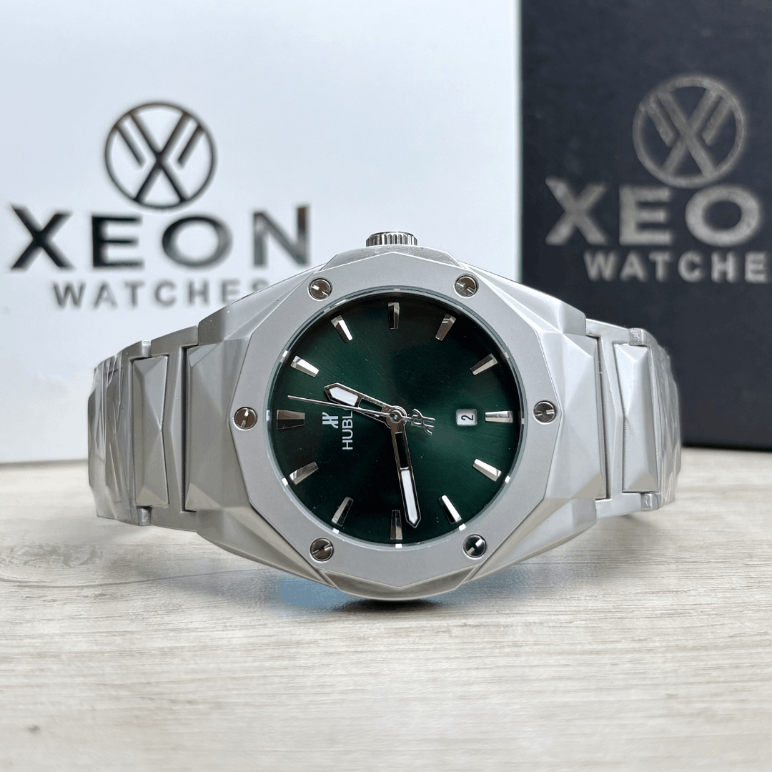 Hublot Premium Watch - Luxury Diamond Cut Chain - Green Dial